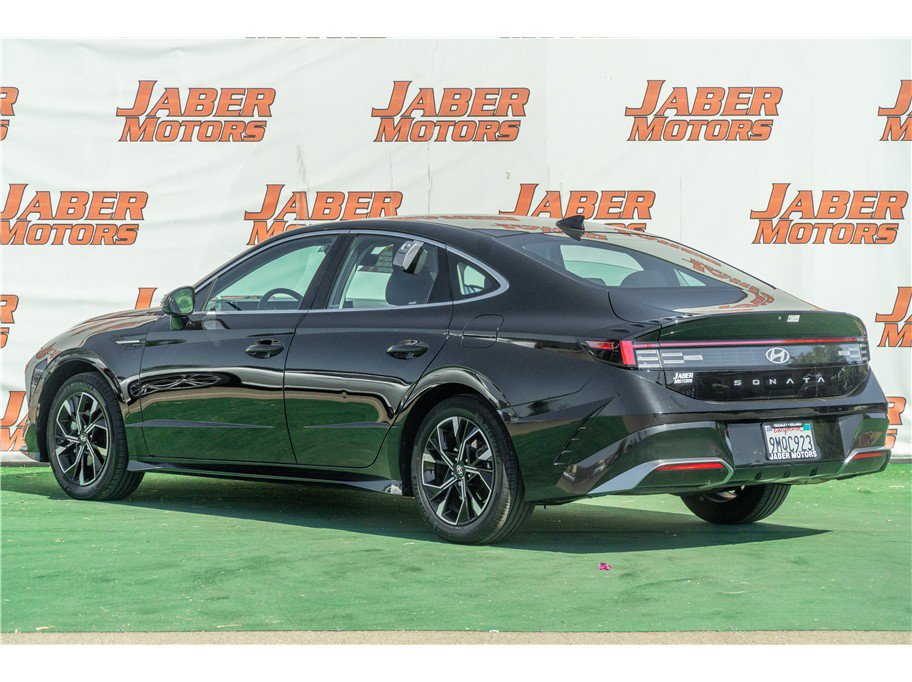 Used 2024 Hyundai Sonata SEL FWD image 25