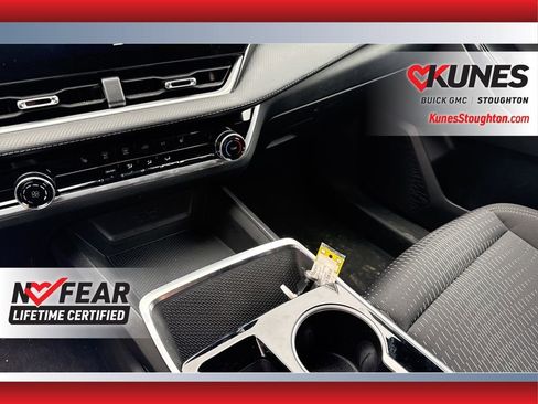 Used 2025 Chevrolet Equinox LT image 32