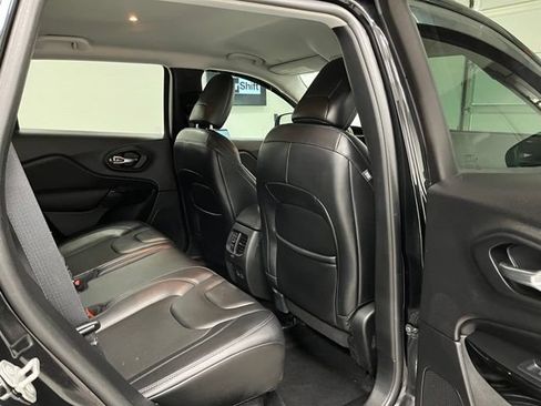 Used 2021 Jeep Cherokee Latitude Plus FWD image 48