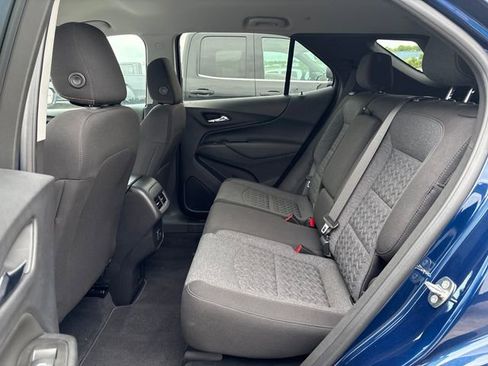 Used 2023 Chevrolet Equinox LT AWD/4WD image 9