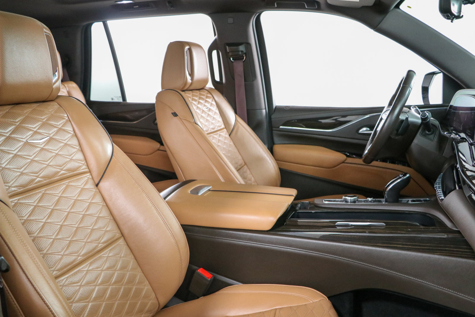 Used 2023 Cadillac Escalade Sport w/ Touring Package AWD/4WD image 33