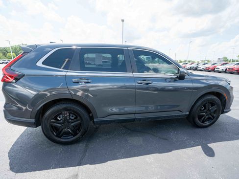 Used 2023 Honda CR-V LX image 6