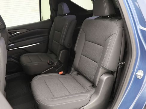 Used 2024 Chevrolet Traverse LT w/ Midnight/Sport Edition image 12