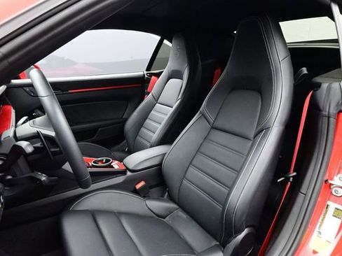 Certified 2025 Porsche 911 Carrera RWD image 5