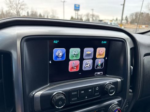 Used 2017 Chevrolet Silverado 1500 LTZ Z71 w/ LTZ Plus Package image 21