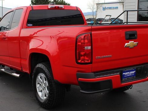 Used 2015 Chevrolet Colorado W/T w/ WT Convenience Package image 4