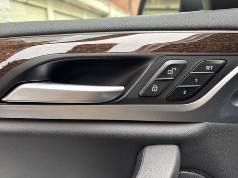 Used 2024 BMW X4 xDrive30i w/ Premium Package image 12