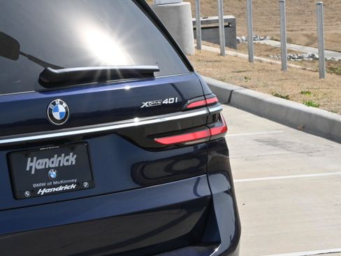 New 2026 BMW X7 xDrive40i AWD/4WD image 7