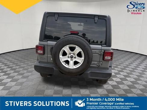 Used 2018 Jeep Wrangler Unlimited Sport S AWD/4WD image 8