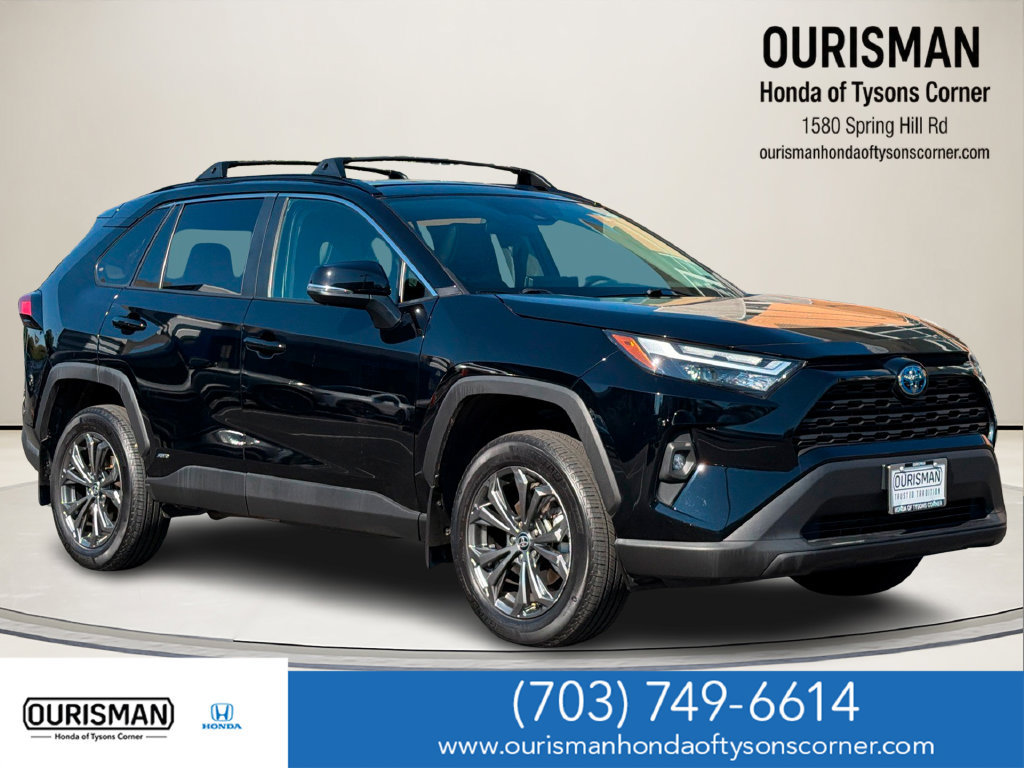 Used 2024 Toyota RAV4 XLE Premium w/ Weather Package AWD/4WD image 1