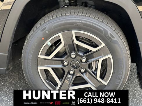 New 2026 Jeep Cherokee Laredo image 15