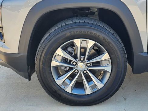 New 2026 Chevrolet Equinox LT w/ Safety and Technology Package FWD image 8