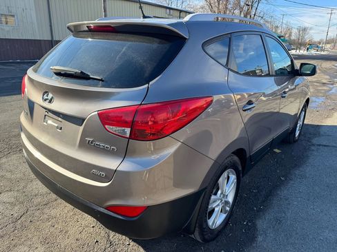 Used 2013 Hyundai Tucson GLS image 5