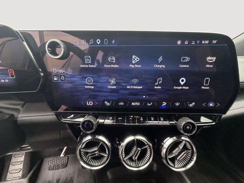Used 2024 Chevrolet Blazer EV LT AWD/4WD image 26