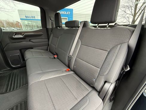 Used 2024 Chevrolet Silverado 1500 LT image 25