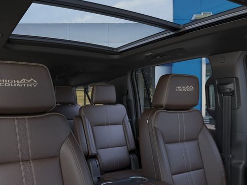 New 2026 Chevrolet Suburban High Country w/ Sun And Tow Package AWD/4WD image 25