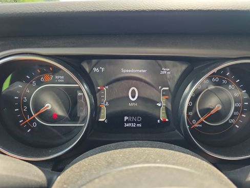 Used 2021 Jeep Wrangler Unlimited Sport AWD/4WD image 16