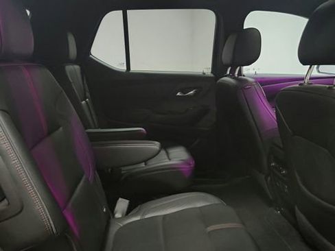 Used 2022 Chevrolet Traverse RS image 21