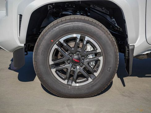 New 2025 Toyota Tacoma TRD Sport image 5