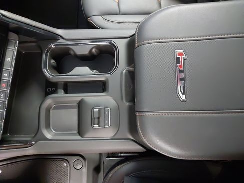 Used 2026 GMC Sierra 2500 AT4 w/ AT4 Premium Plus Package AWD/4WD image 22