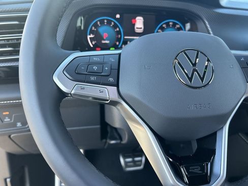 New 2026 Volkswagen Atlas Cross Sport SEL R-Line AWD/4WD image 20
