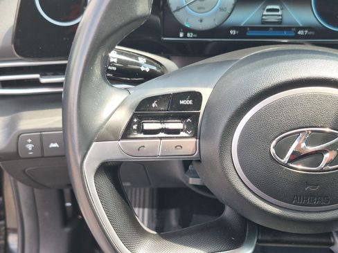 Used 2022 Hyundai Elantra SEL w/ Convenience + Premium Package FWD image 20