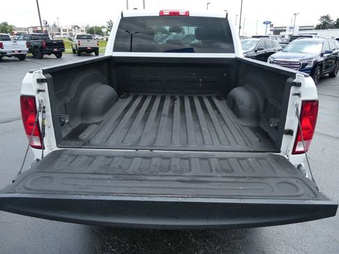 Used 2014 RAM 1500 Express AWD/4WD image 16