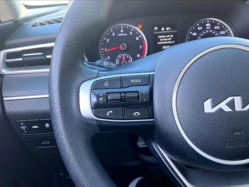 Used 2023 Kia K5 LXS image 24