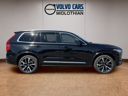 Used 2023 Volvo XC90 B6 Plus AWD/4WD image 19