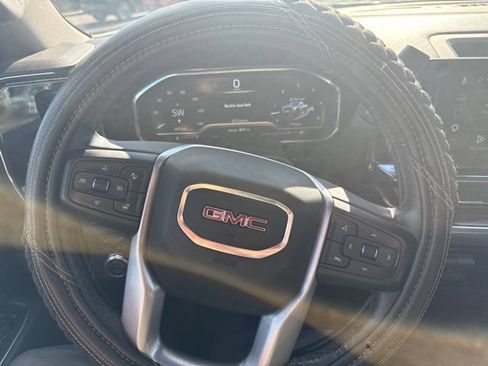 Used 2025 GMC Sierra 2500 SLE AWD/4WD image 12