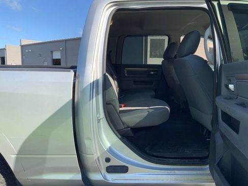 Used 2016 RAM 2500 SLT AWD/4WD image 24