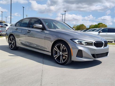 Certified 2023 BMW 330i Sedan w/ Premium Package image 8