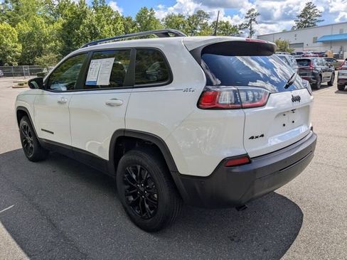 Used 2023 Jeep Cherokee Altitude Lux AWD/4WD image 10