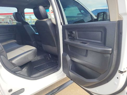 Used 2011 RAM 2500 ST w/ Cold Weather Group image 22