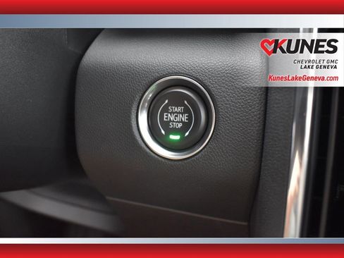 New 2025 GMC Acadia Elevation image 22