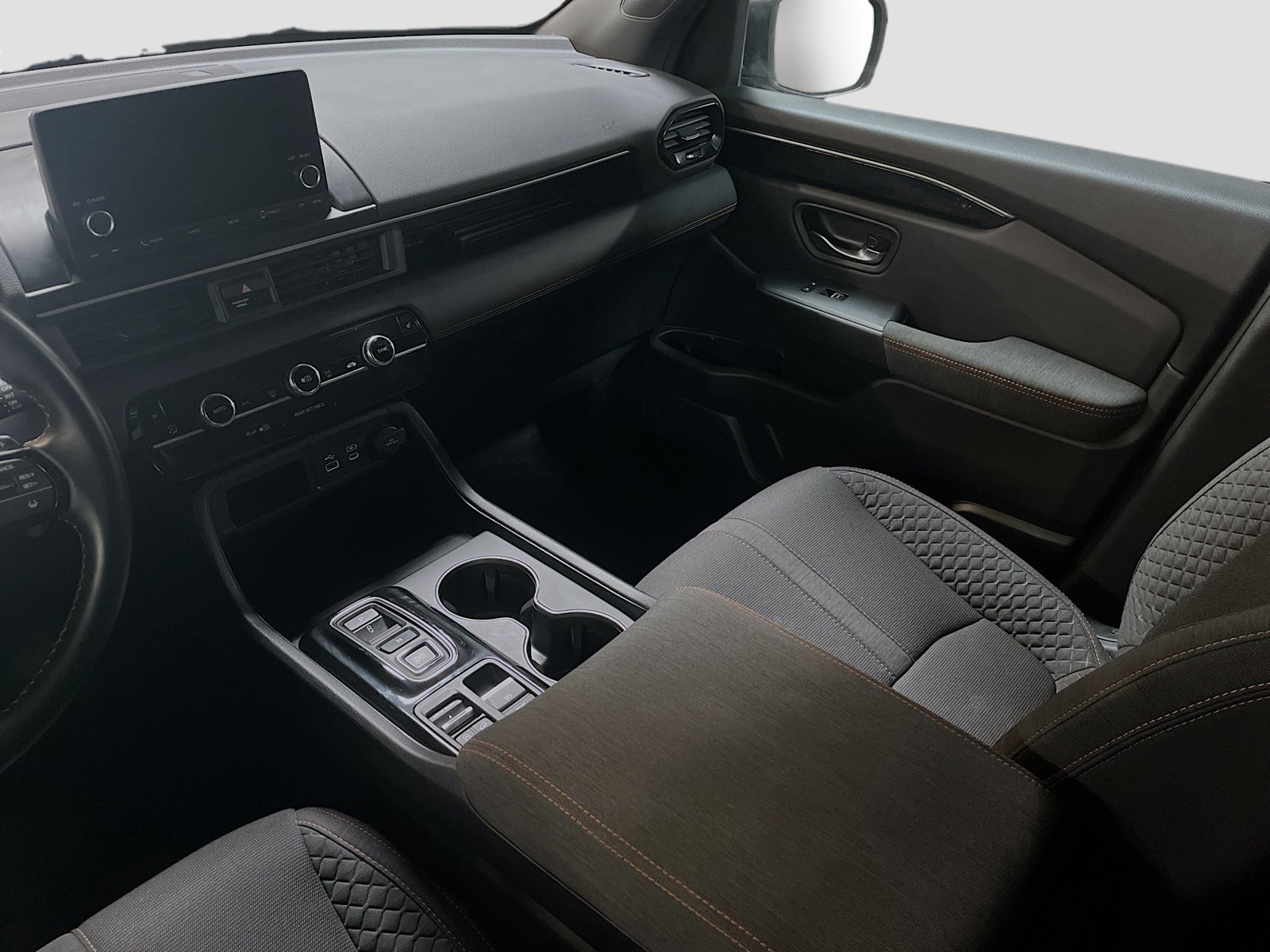 Used 2025 Honda Pilot Sport image 22