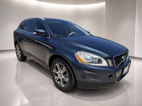 Used 2012 Volvo XC60 T6 AWD/4WD image 1