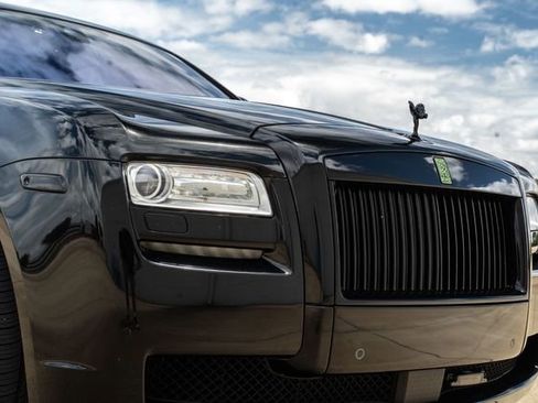 Used 2013 Rolls-Royce Ghost RWD image 17
