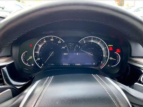 Used 2017 BMW 540i xDrive AWD/4WD image 26