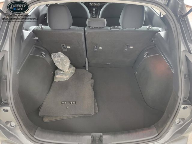 Used 2023 Nissan Kicks SV FWD image 15