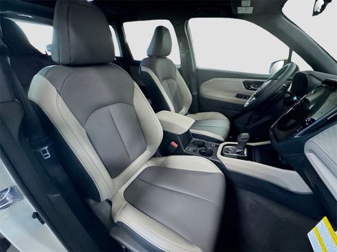 New 2025 Subaru Forester Limited image 28