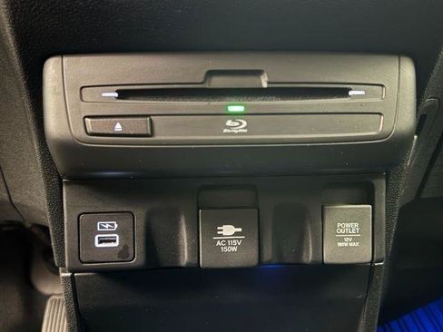 Used 2024 Honda Odyssey Elite image 14