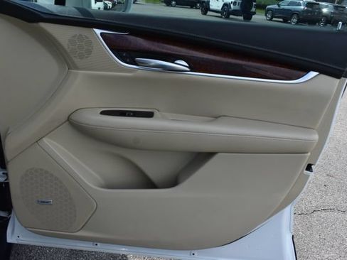 Used 2019 Cadillac XT5 Luxury FWD image 43