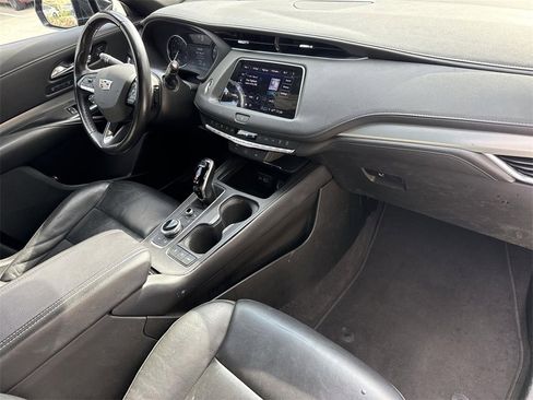Used 2023 Cadillac XT4 Premium Luxury image 26