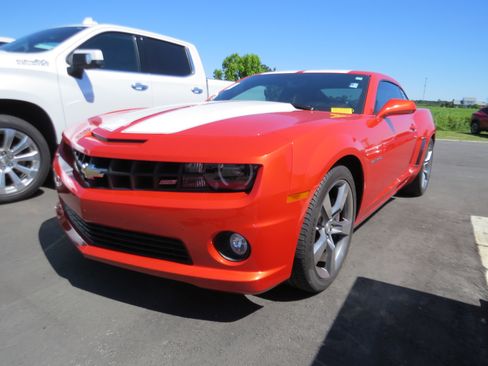 Used 2011 Chevrolet Camaro SS w/ RS Package RWD image 3