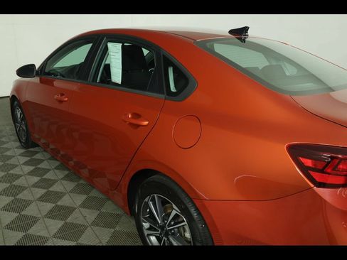 Used 2023 Kia Forte LXS FWD image 15