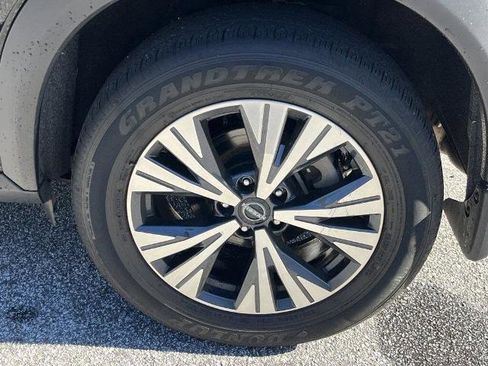 Certified 2023 Nissan Rogue SV image 30