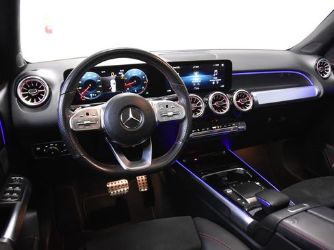 Used 2023 Mercedes-Benz GLB 250 image 34