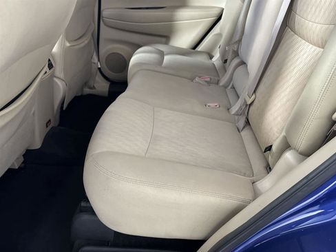 Used 2020 Nissan Rogue SV image 13