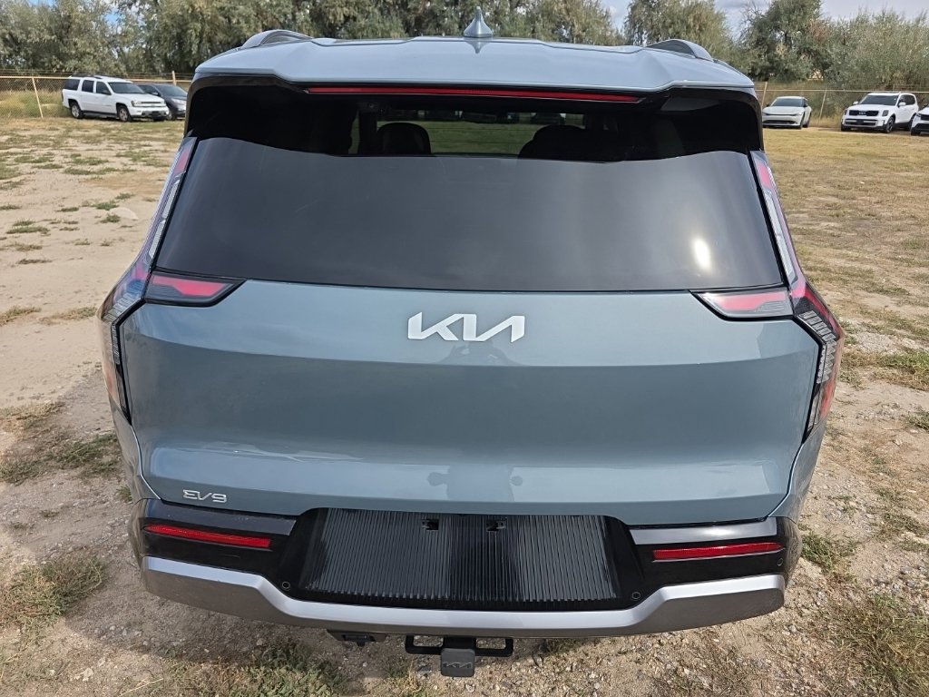 Certified 2024 Kia EV9 Land AWD/4WD image 4